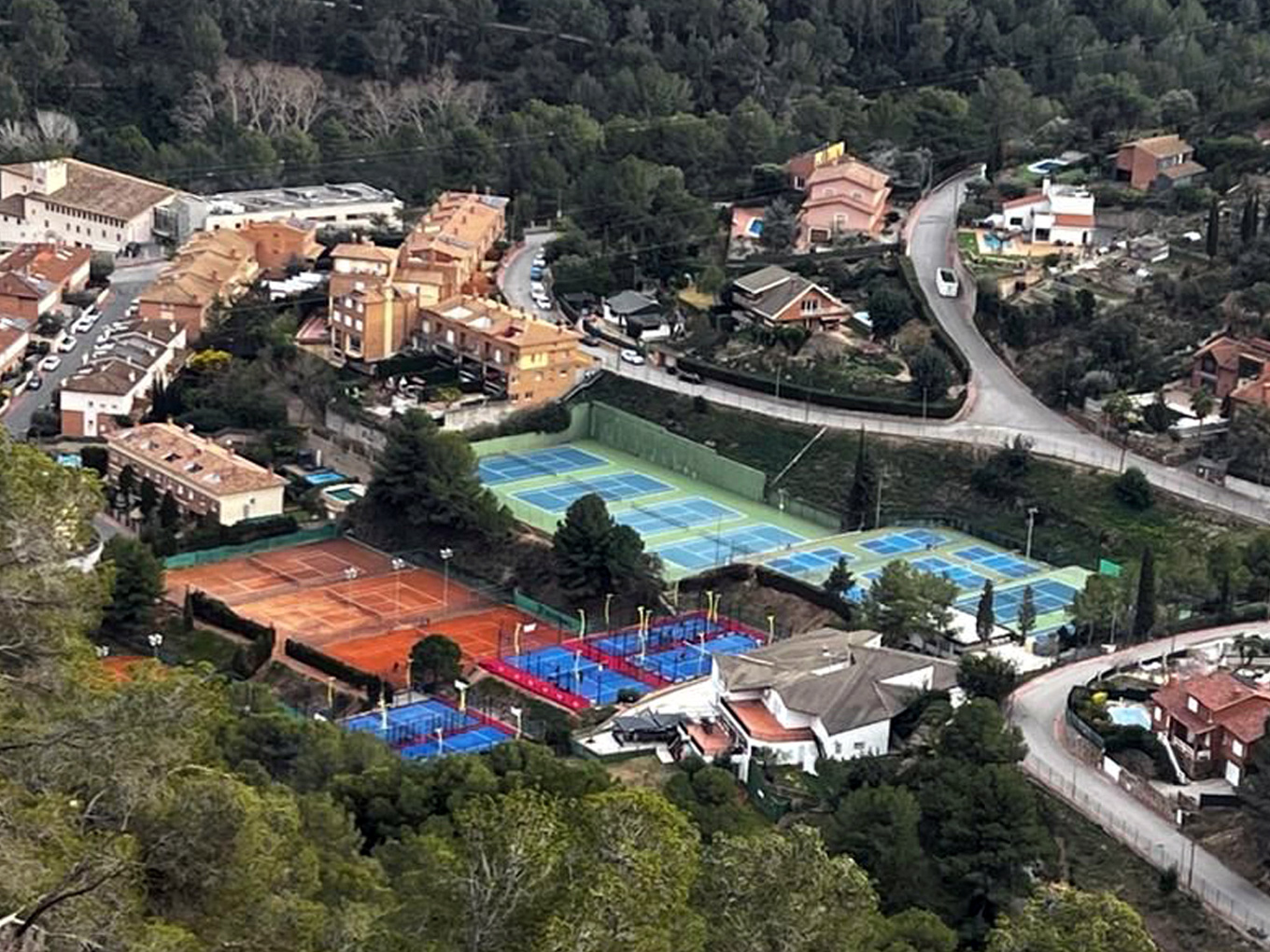 Experience High-Performance Tennis Training in Barcelona – Summer 2024